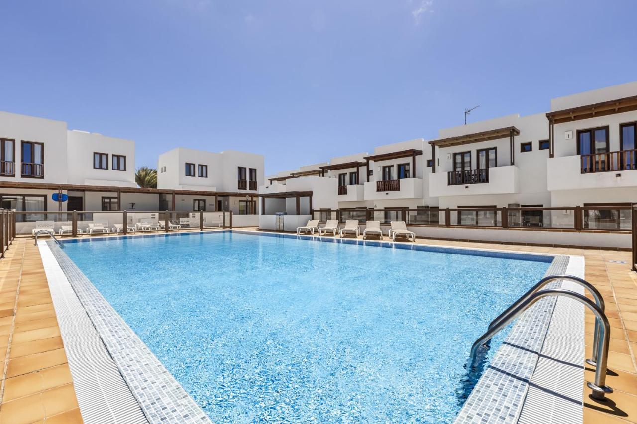 La Malvarrosa Puerto Calero Ngoại thất bức ảnh