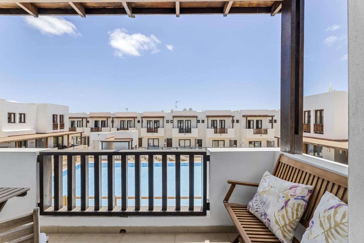 La Malvarrosa Puerto Calero Ngoại thất bức ảnh